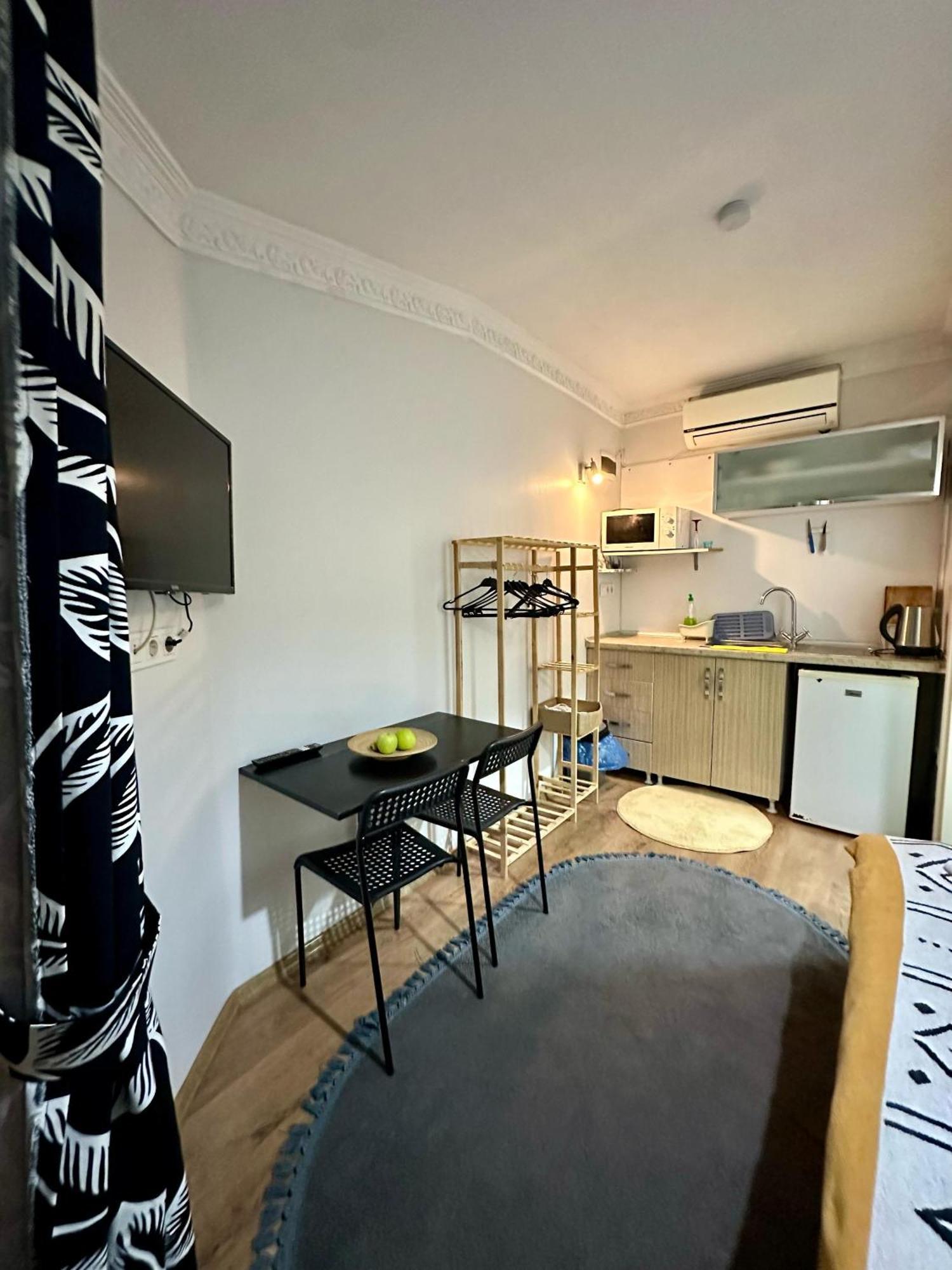 Nelly Guesthouse Istanbul Exterior photo